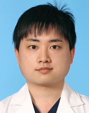 医師　松森 耕介
