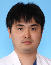 医師　沖村 昌俊